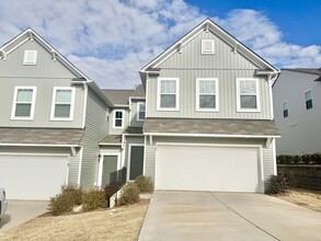 Building Photo - 3 br paired home with 2nd floor loft 2 car garage near I-40 and I-77