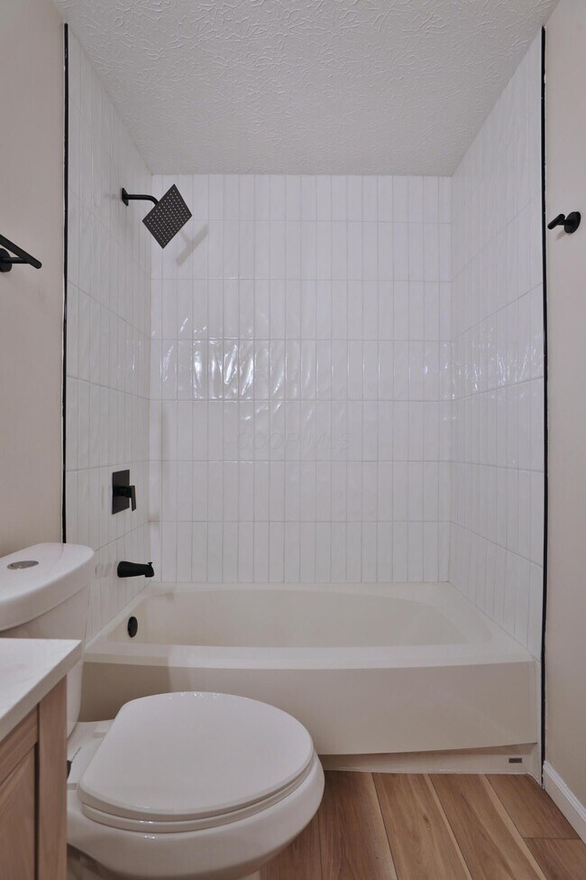 Building Photo - 989 Lavender Ln