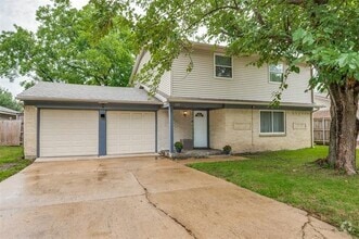 Building Photo - 325 Hilltop Ln