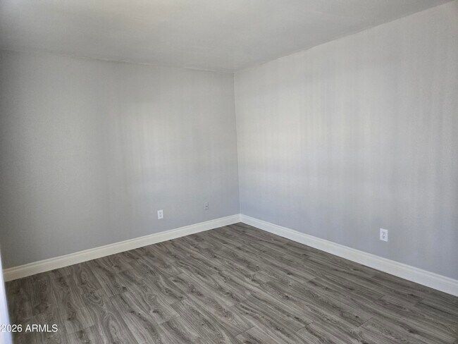 Building Photo - 2674 N 43rd Ave