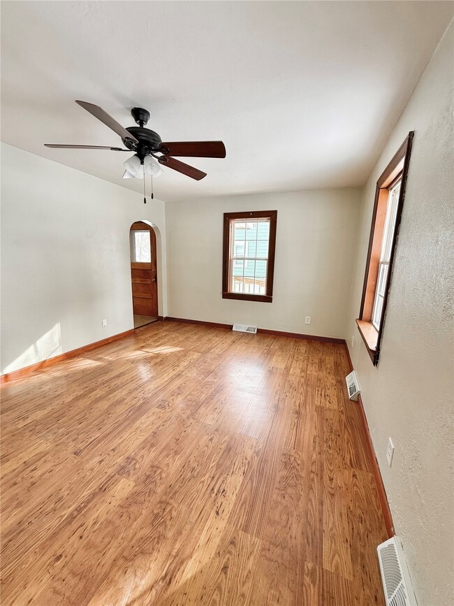 Building Photo - 56 Pine Trail