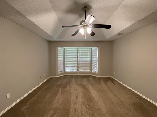 Building Photo - 6109 Kingswood Dr