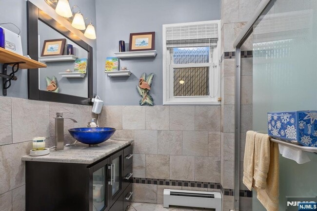 Building Photo - 274 Warren St