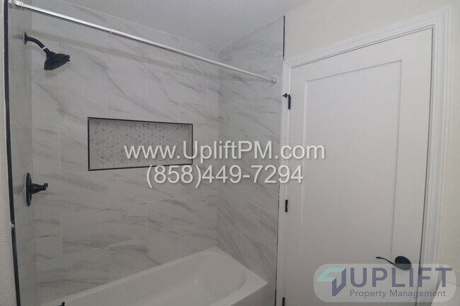 Building Photo - 1529 Marjorie St