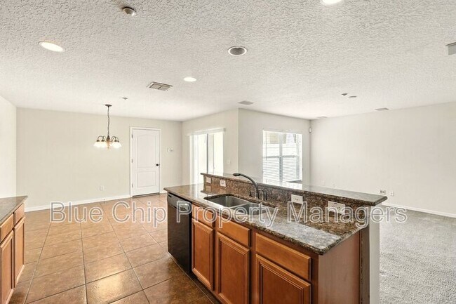 Building Photo - 13800 Golden Russet Dr