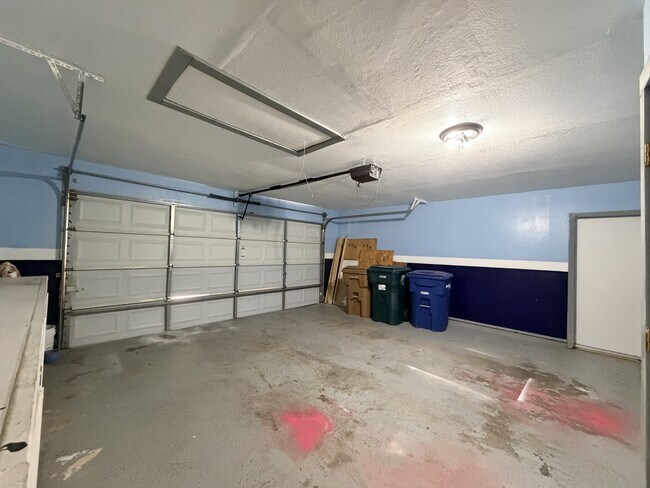 Building Photo - 7126 Fort Collins Dr