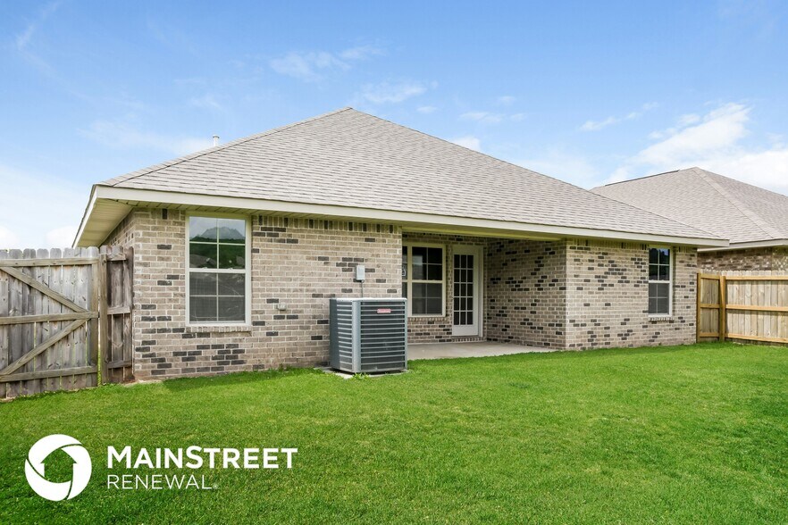 Building Photo - 103 BrookLawn Dr