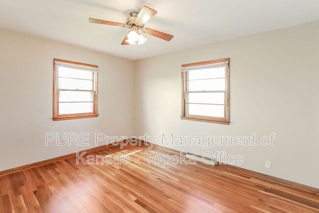 Building Photo - 3445 SE 45th St