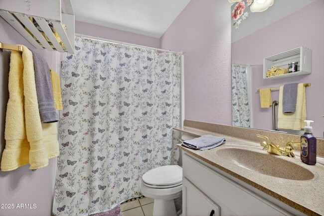 Building Photo - 1831 E Lindrick Dr