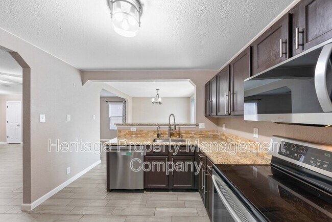 Building Photo - 219 Coriander Bend