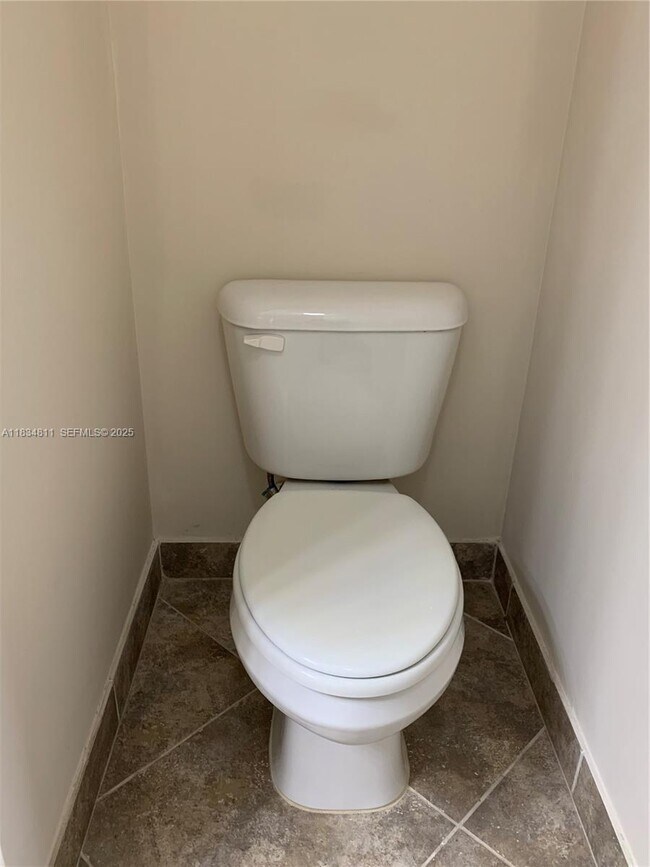 Building Photo - 9057 Preston Pl