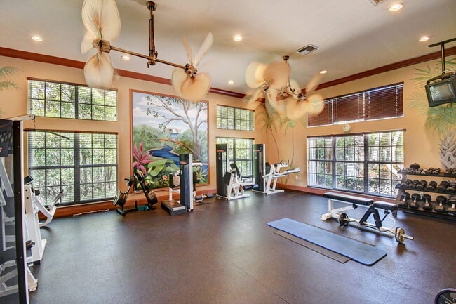 Building Photo - 1100 Scotia Dr