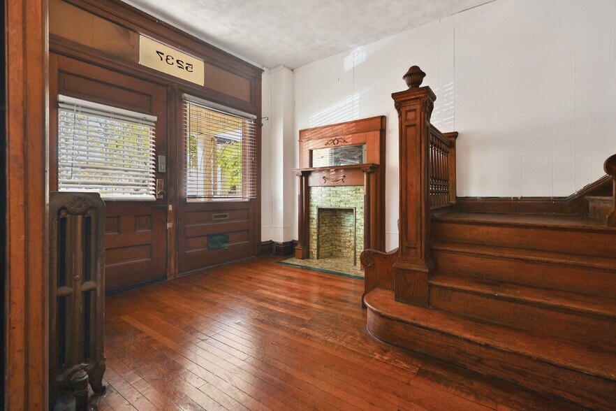 Building Photo - 5237 Enright Ave