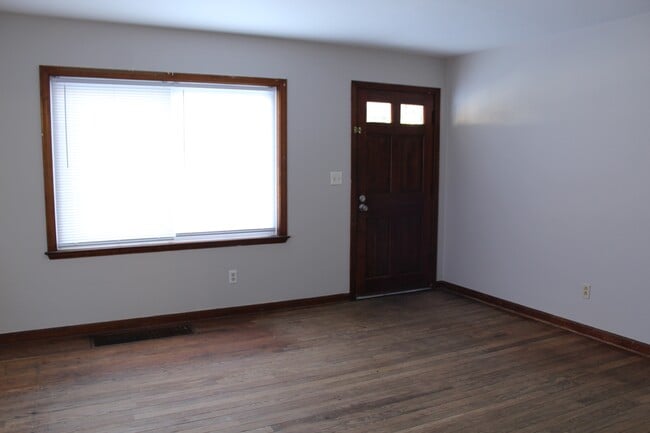 Building Photo - 1749 Piedmont Rd