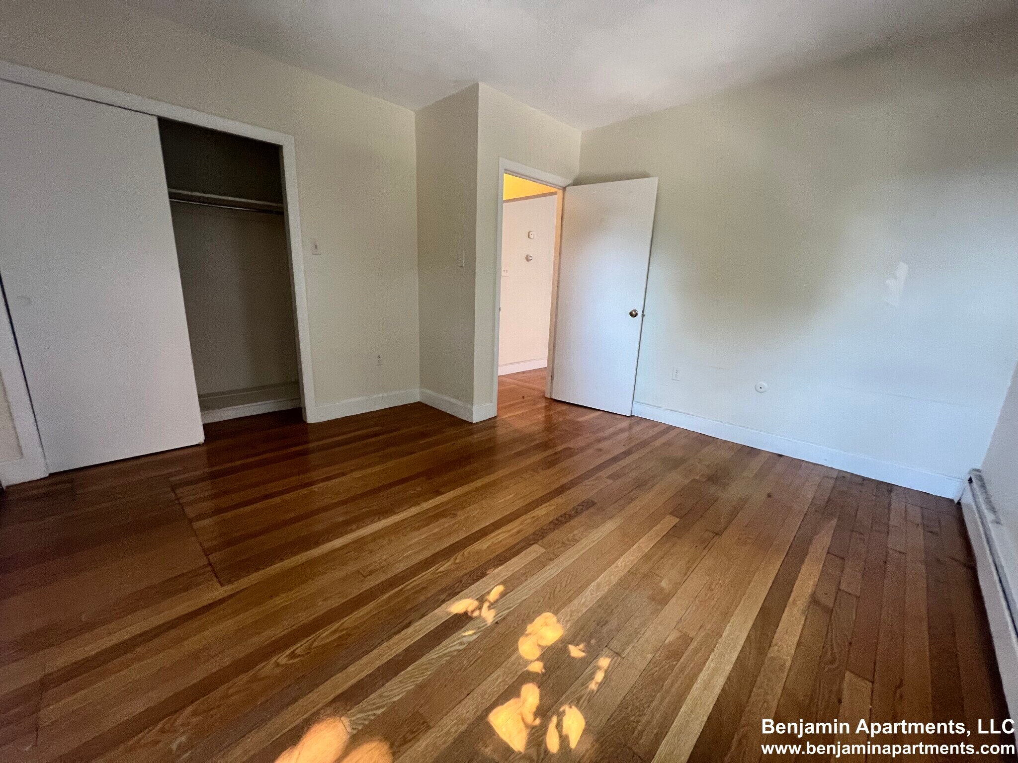 Building Photo - 322 Tappan St