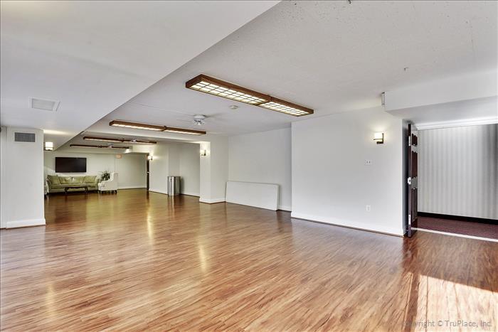 Building Photo - 1300 Army Navy Dr