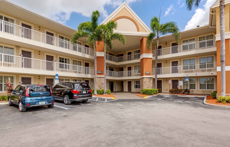 Primary Photo - Furnished Studio-Fort Lauderdale-Cypress C...