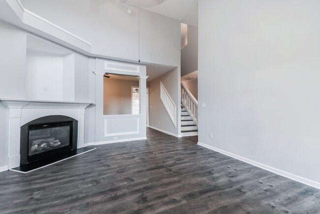 Building Photo - 1422 Southgate Dr