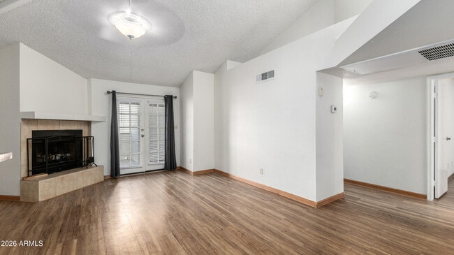 Building Photo - 16402 N 31st St