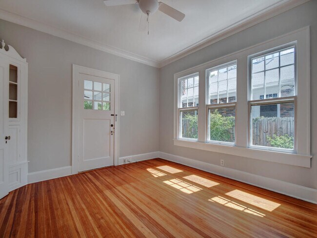 Building Photo - UT PRE-LEASE: Luxury 4 bedroom home in Wes...