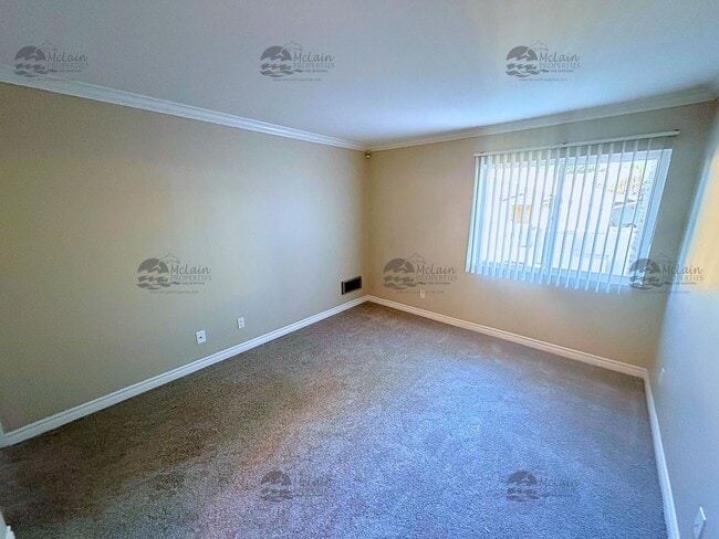 Building Photo - Second Story 2 Bd/2Ba Townhouse in San Marcos