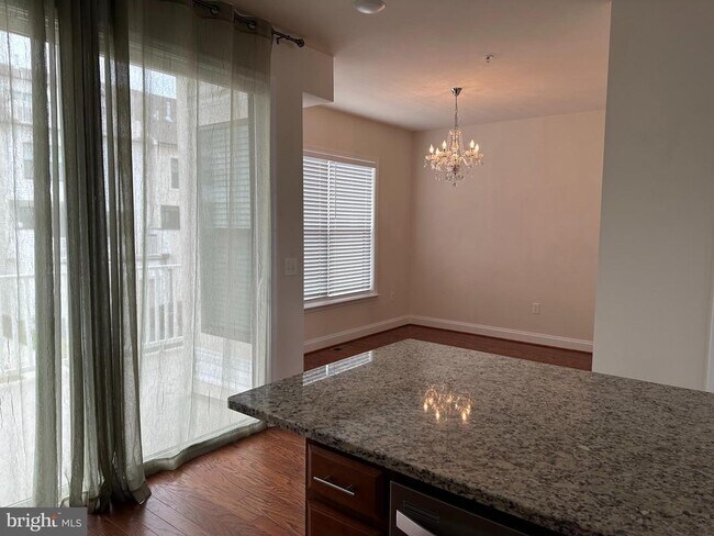 Building Photo - 22591 Amendola Terrace