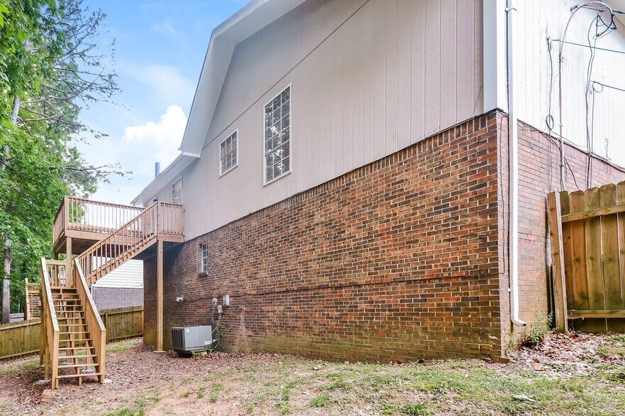 Building Photo - 5249 Dresden Rd