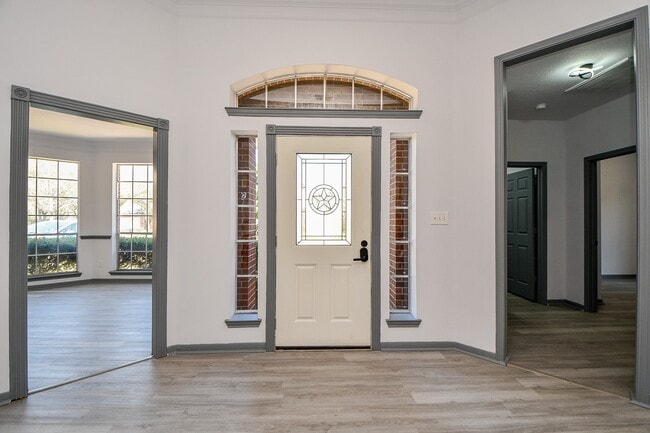 Building Photo - 20011 Polly Creek Way