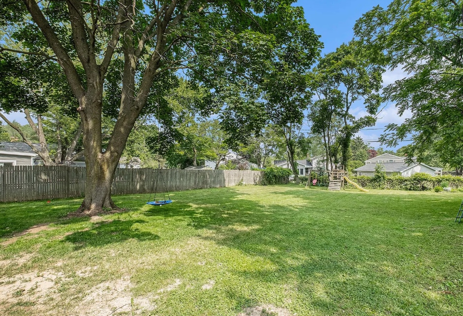 Building Photo - 2125 Englewood Dr SE
