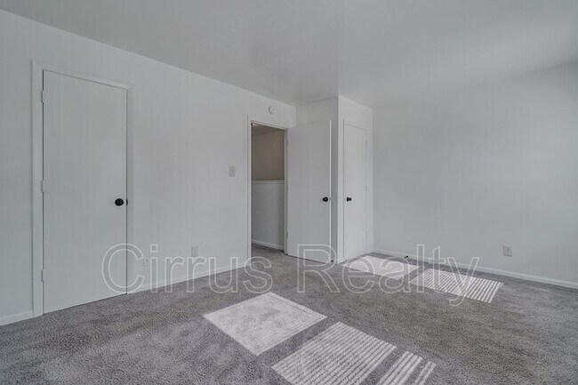 Building Photo - 2788 Peach St