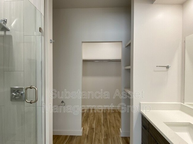 Building Photo - 1677 Midtown Pl