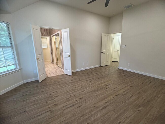 Building Photo - 12905 Withers Way