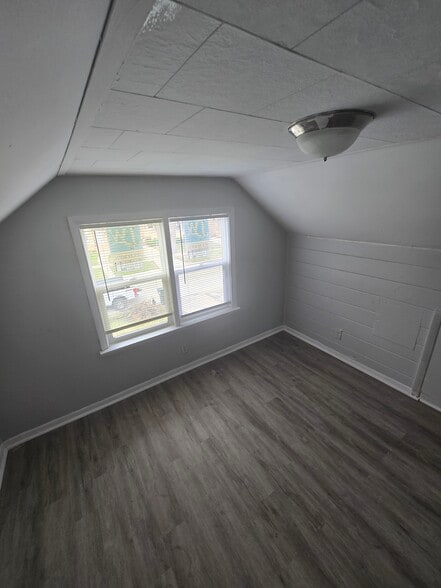 Building Photo - 14531 Minerva Ave