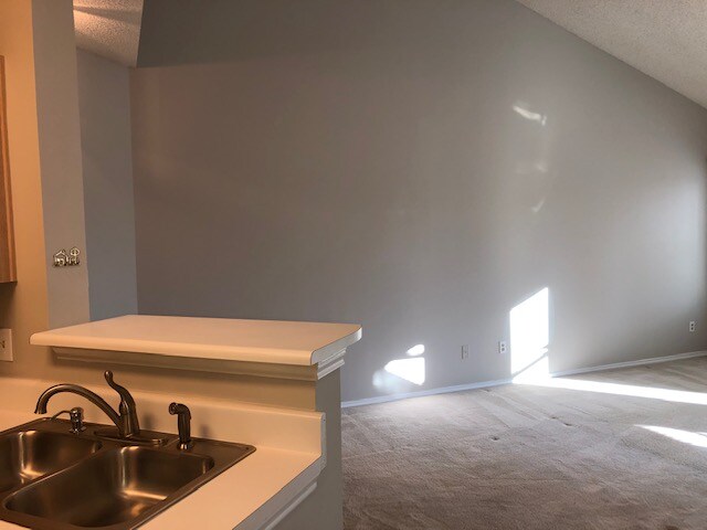 Building Photo - 13058 Autumn Woods Way