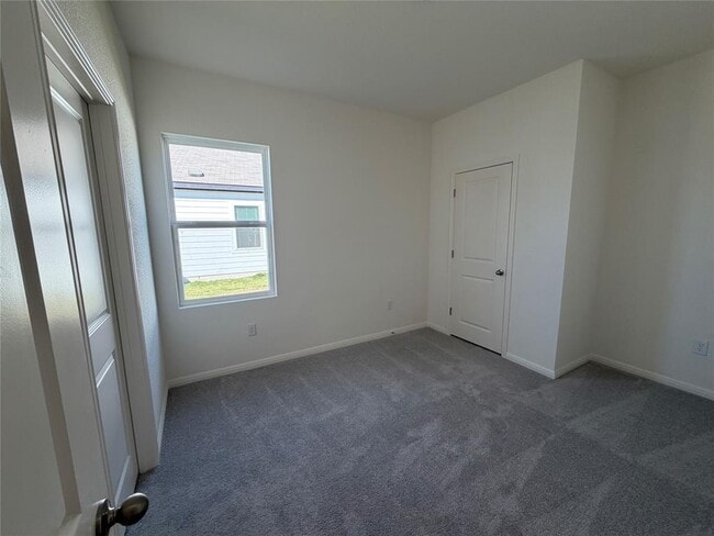 Building Photo - 132 Rother Pl