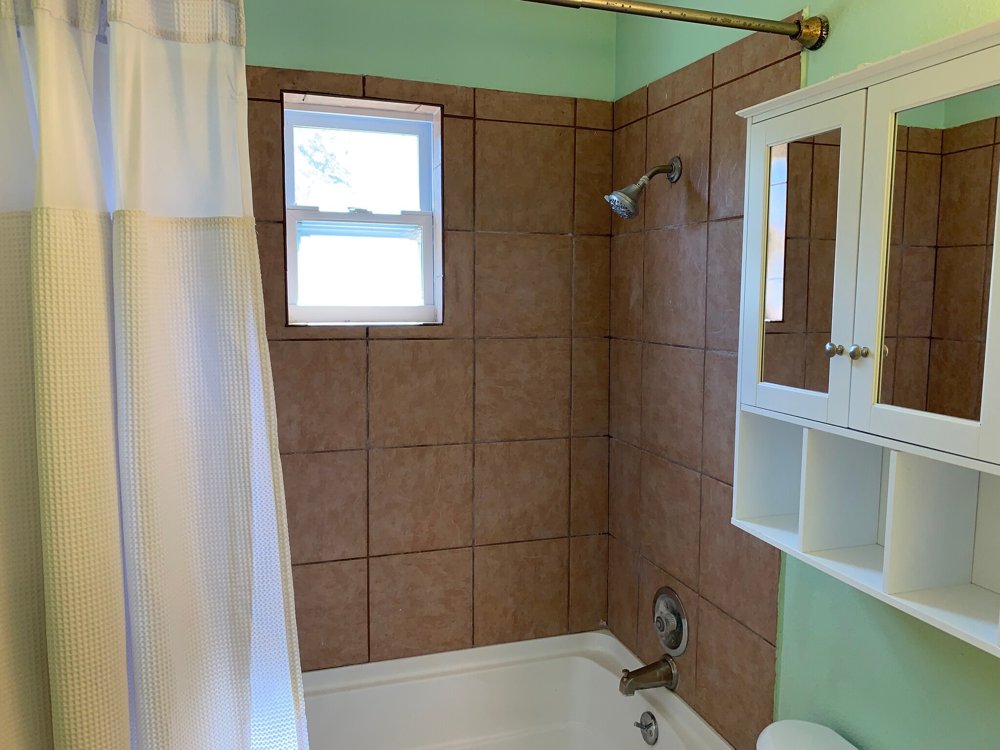 Building Photo - 2138 19th Ave SW