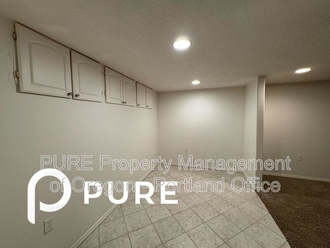 Building Photo - 3740 SE 134th Ave