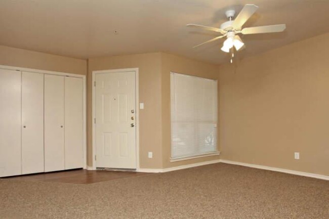 Building Photo - 1 bedroom in Austin TX 78753