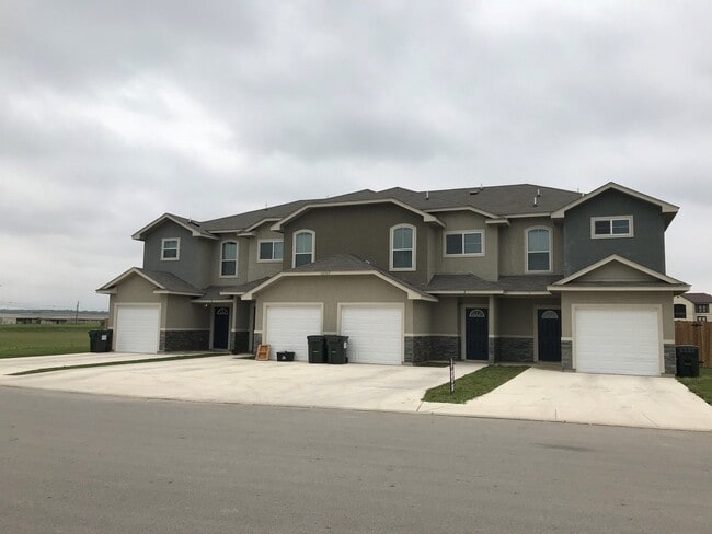Primary Photo - Town home for rent