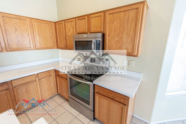 Building Photo - 11754 W Belmont Dr