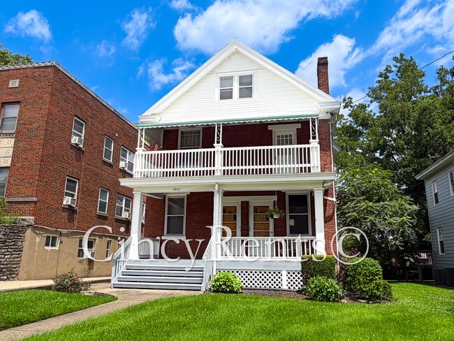 Building Photo - 2800 Observatory Ave