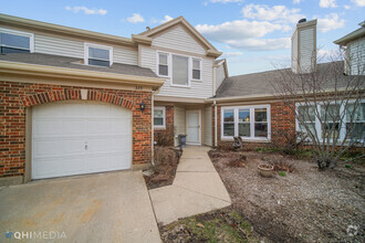 Building Photo - 335 Satinwood Ct S