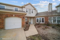 Building Photo - 335 Satinwood Ct S