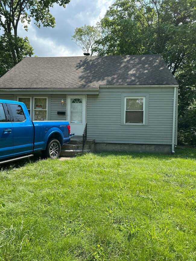 Primary Photo - 1340 Kingsley Ave