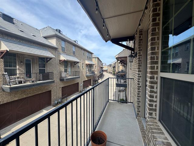 Building Photo - 6435 Las Colinas Blvd