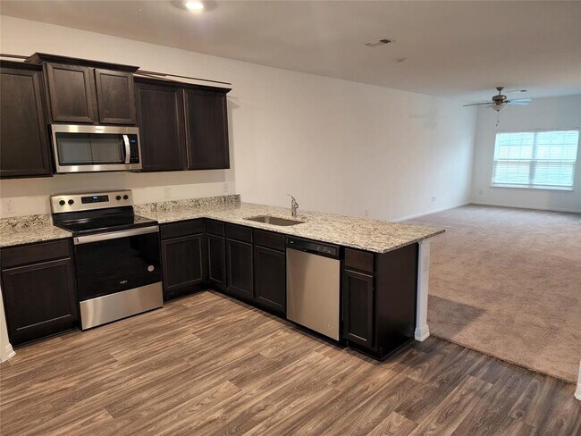 Building Photo - 18412 Speculator Ln