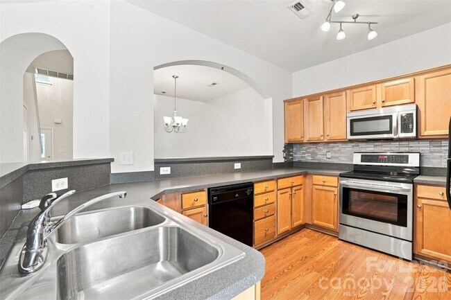 Building Photo - 345 Doughton Ln
