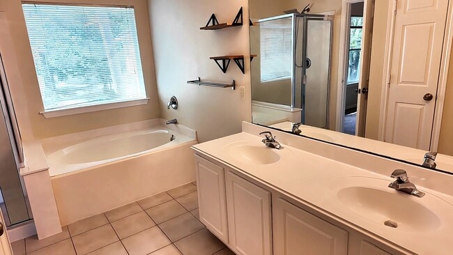 Building Photo - 39 S Camellia Grove Cir