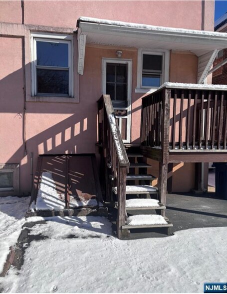 Building Photo - 467 Washington Ave