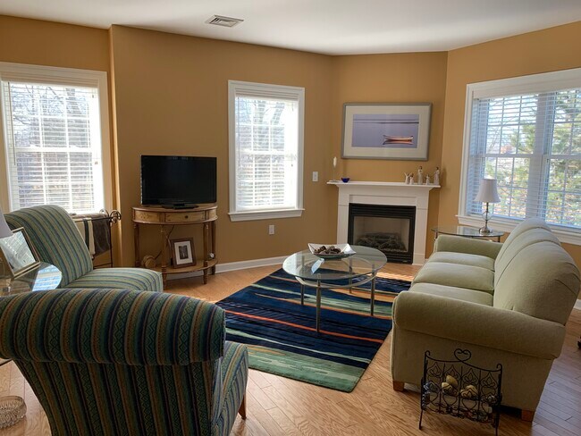 Primary Photo - 200 Chickering Rd